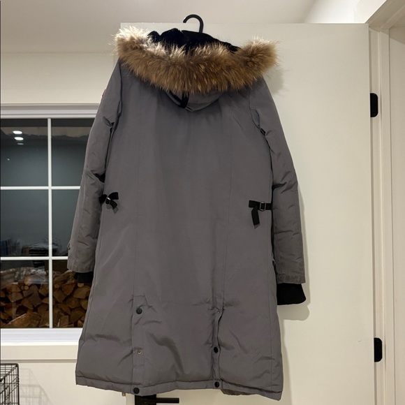 Canada Goose Kensington Parka - Picture 9 of 9